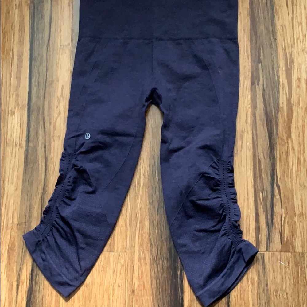 Purple lululemon ebb to street crop